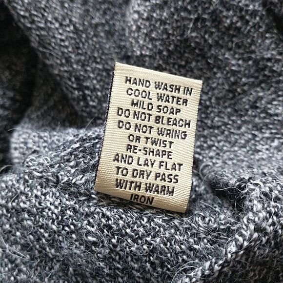 Beyond Threads Sweater Pullover Womens M Gray Alpaca Wool Lagenlook Relaxed Fit - Picture 10 of 10